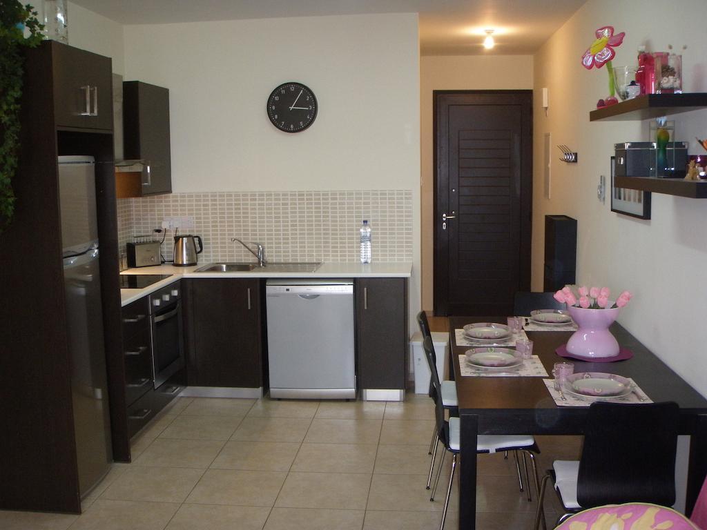 Mythical Sands Resort Ilona Apartment For Families Protaras Ruang foto